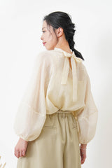 Cream blouse set in balloon sleeves