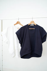 White 3D cut pullover in sphere hem