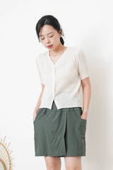 Cream pleats v neck premium top