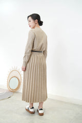 Beige knit pleats one piece