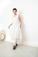 White lace v neck dress w/ chiffon layering