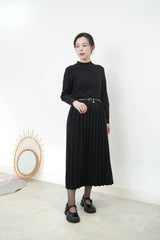 Black knit pleats one piece