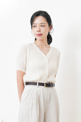 Cream pleats v neck premium top