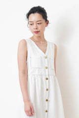 White V neck dress w/ contrast stitching