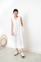 White V neck dress w/ contrast stitching