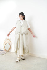 Ivory worker style vest w/ elastic hem