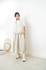 Ivory worker style vest w/ elastic hem