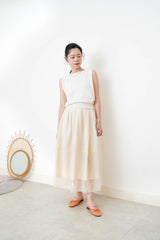 Ivory minimal cutting knit vest