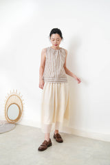 Bean red linen vest w/ gather collar