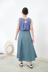 Ivory knit vest in pleats open back