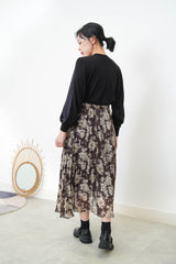 Black sweater w/ double layering sleeves