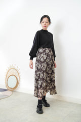 Black sweater w/ double layering sleeves
