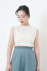 Ivory knit vest in pleats open back