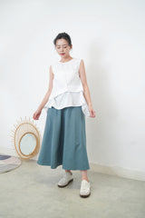 Green A cut skirt w/ thin waist belt