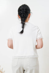 White texture top w/ mesh ruffle trimming