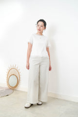 White texture top w/ mesh ruffle trimming