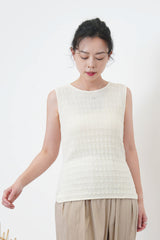 Checked texture vest w/ round hem