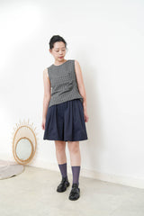 Black checked vest w/ waist pleats details