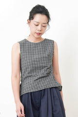 Black checked vest w/ waist pleats details