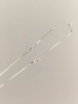 Premium silver necklace in minimal ribbons