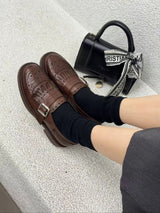 Oxford leather shoes