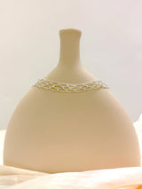 Lace pattern chocker