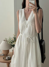 White lace v neck dress w/ chiffon layering