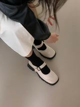 Light beige mary jane shoes in square head