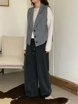 Grey wool vest in wool knit back