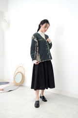 Black texture skirt in A line cutting