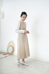 Beige elegant pleats dress