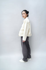 Grey pleated trousers w/ detail buckle