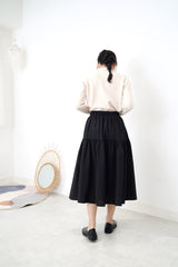 Black texture skirt in A line cutting