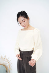 Ivory blouse in square collar