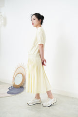 Pastel yellow pleats dress w/ pockets