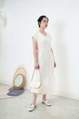 Outlined vintage style leather bag