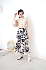 Flare cut skirt in Ink painted print