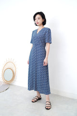 Navy v neck floral dress w/ waist string