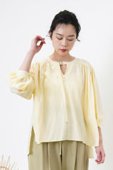 Butter blouse w/ buckle collar details