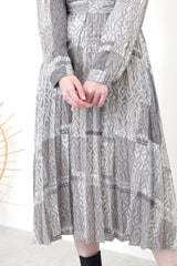 Grey elegant pattern pleats dress w/ strap