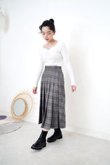Grey checked pleats skirt