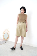 Bronze knit vest w/ buttons split hem