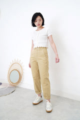 White texture cardigan in wavy hem