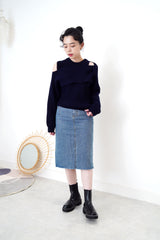 Navy sweater in cross straps cutting