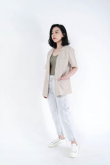 Off white wash out jeans in pencil cut