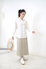 White premium shirt w/ waist strap