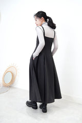 Grey turtle neck inner in outline stitching