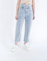 Light wash out blue mom jeans in vintage style