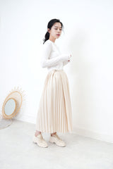 Cream double pleats skirt in wrap style