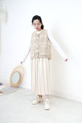 Cream double pleats skirt in wrap style